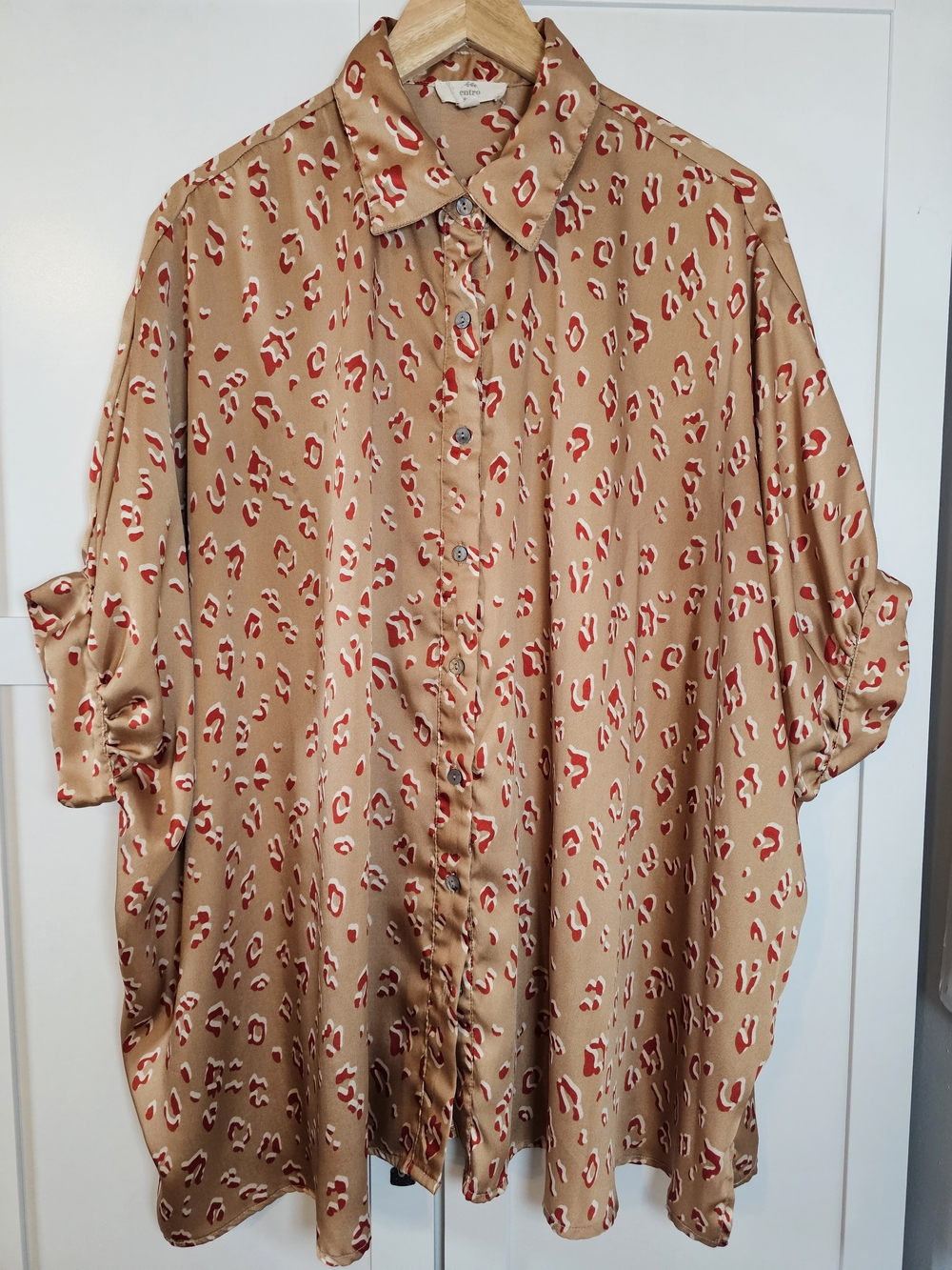 Entro Oversized Satin Animal Print Button-Up Shirt Tan Red Cheetah M/L Blouse